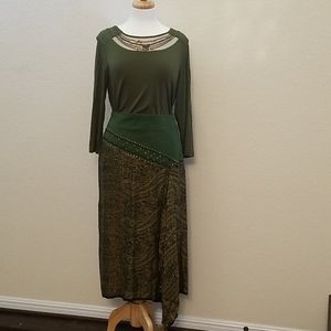 Metrostyle top and skirt Sz. L and 10